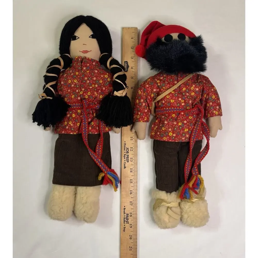 2 Alaskan Dolls Girl/Boy In Matching Indigenous Clothing Vtg. Collectables 12